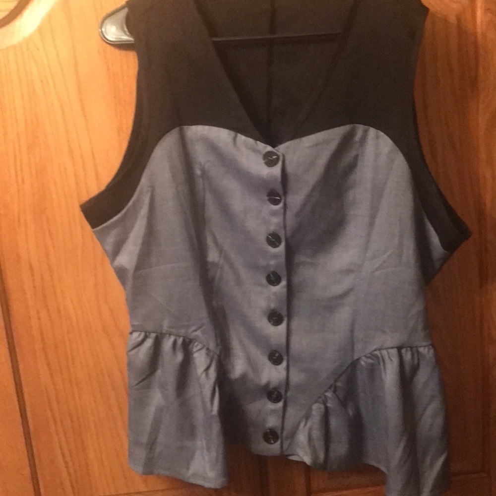 Set of 3 ladies vest
